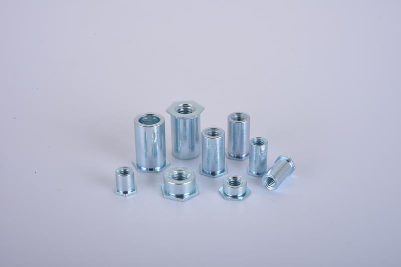 standoffs-3